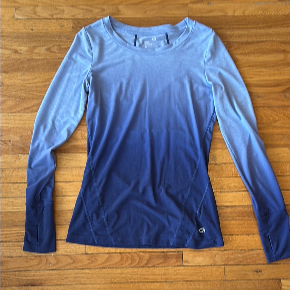 Gap Fit Breathe XS Women's Blue Gradient Long Sleeve Top